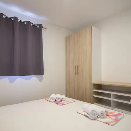 Luxury Mobile Homes Liza2 홀리데이파크 비오그라드나모루